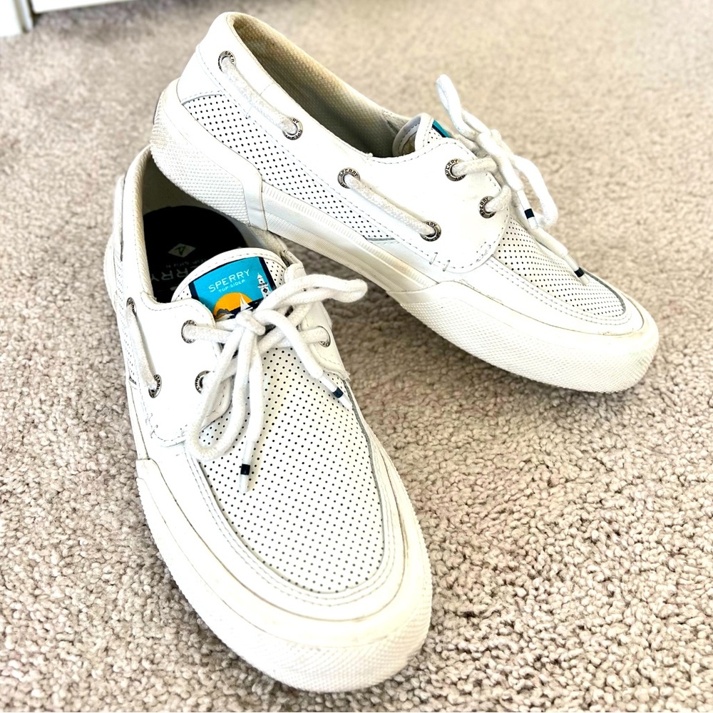 Whit Boat Shoes - Men’s - Sperry’s- size 7